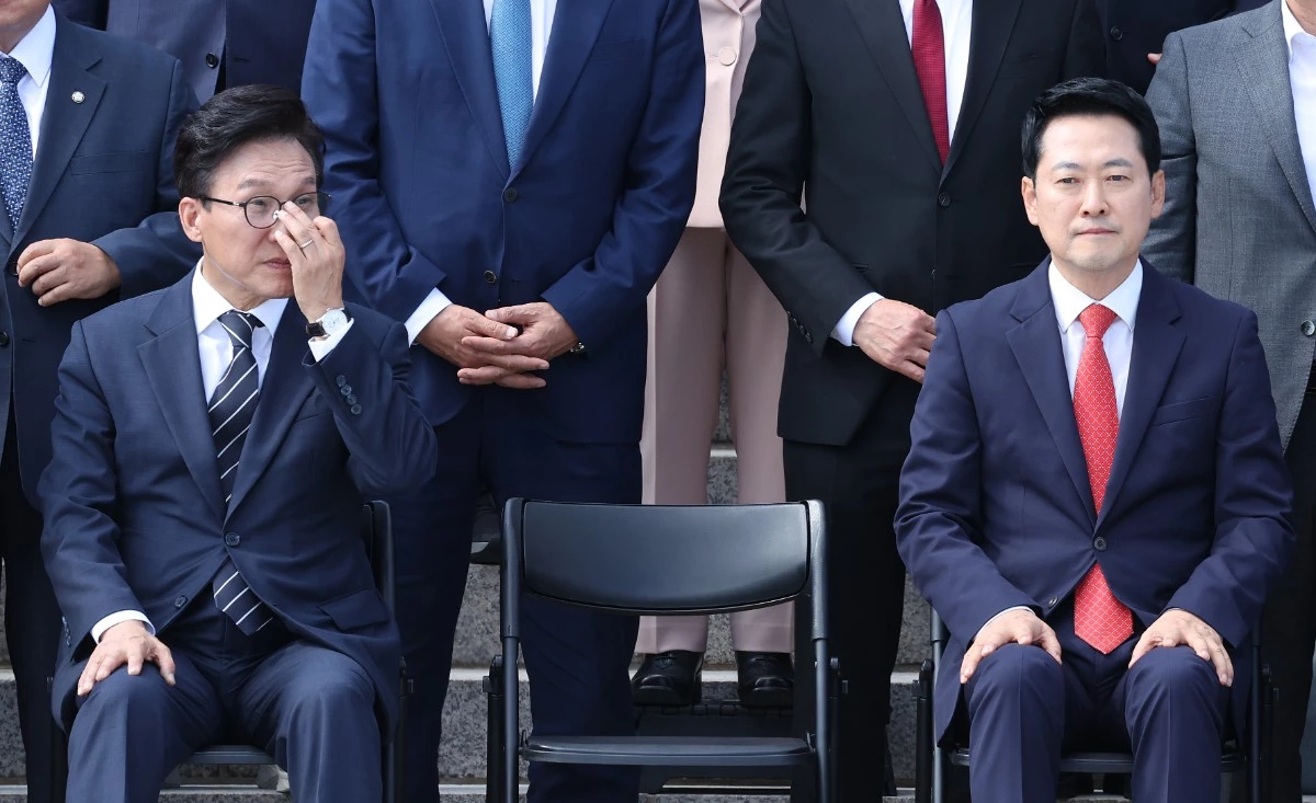 김민석 더불어민주당 대표와 장동혁 국민의힘 대표. / 뉴스1