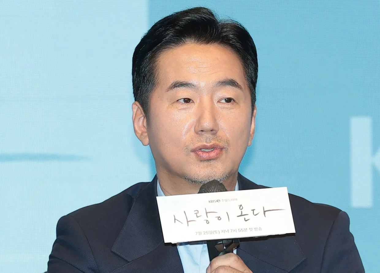 8년 만에 아들 찾아온 홍옥선 / ‘사랑이 온다’의 류승수 (사진=뉴스1)