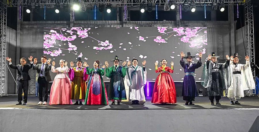 '역사와 시민이 함께한 축제' 의정부시의회, 시민의 날·회룡문화제 동참