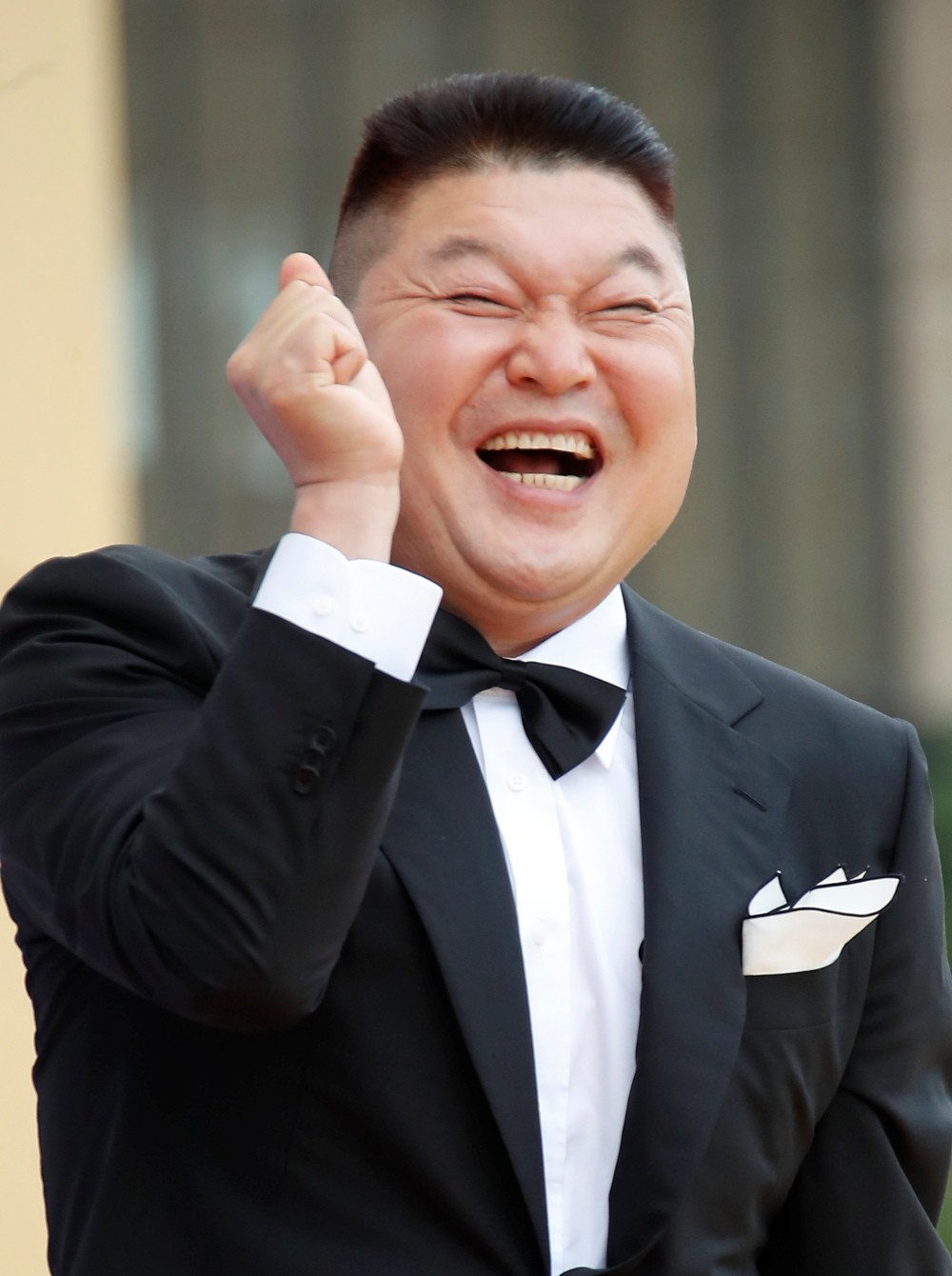 방송인 강호동이 2022년 7월 19일 오후 인천 중구 파라다이스시티에서 열린 '제1회 청룡시리즈어워즈(Bluedragon Series Awards)'에서 포즈를 취하고 있다.