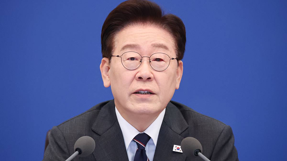 “좌아하게” 다시 꺼낸 이 대통령…오늘 SNS에 단호하게 적은 말