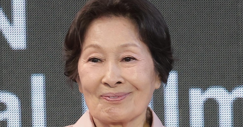 6번 거절, 9년 만의 복귀...86세 배우 김혜자가 '영화'로 돌아온다