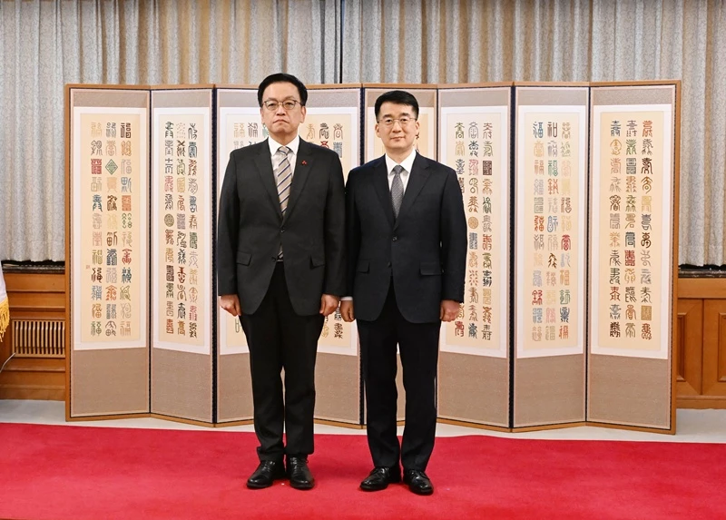 박기창 주우크라이나 대사 (오른쪽) / 뉴스1