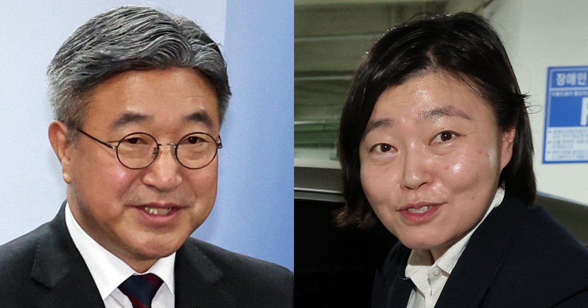 윤호중(왼쪽) 행정안전부 장관과 임은정 광주지방중대범죄수사청장. / 뉴스1