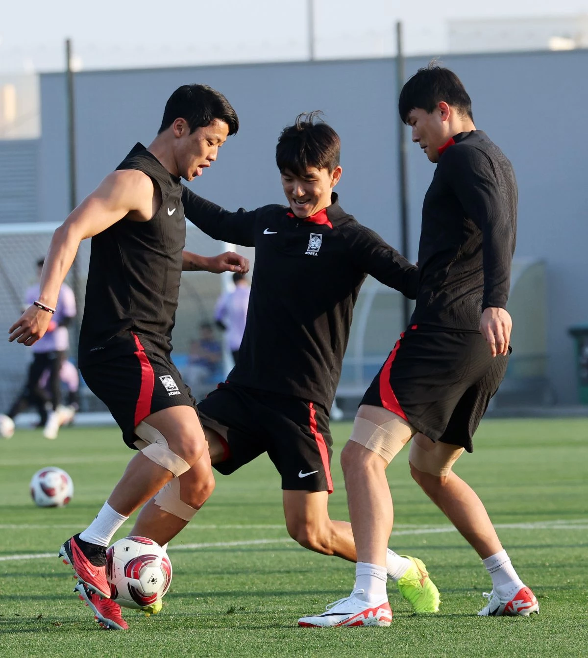 대한민국 축구대표팀 황희찬(왼쪽부터), 황인범, 김민재 / 뉴스1