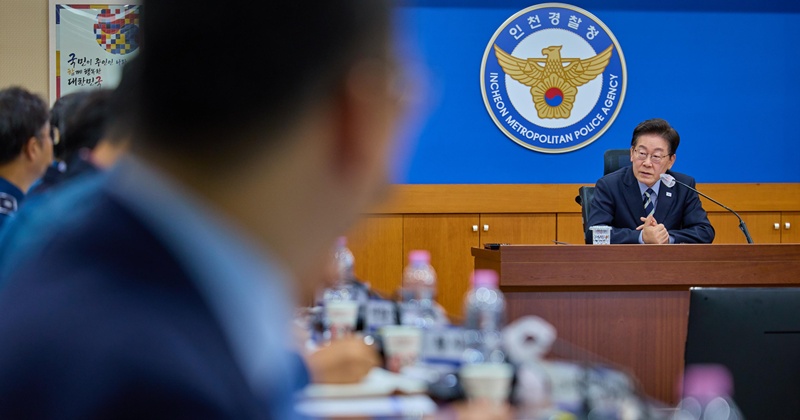 이재명 대통령, 흉기 난동 사건에 인천경찰청 방문...'이것'부터 직접 했다 