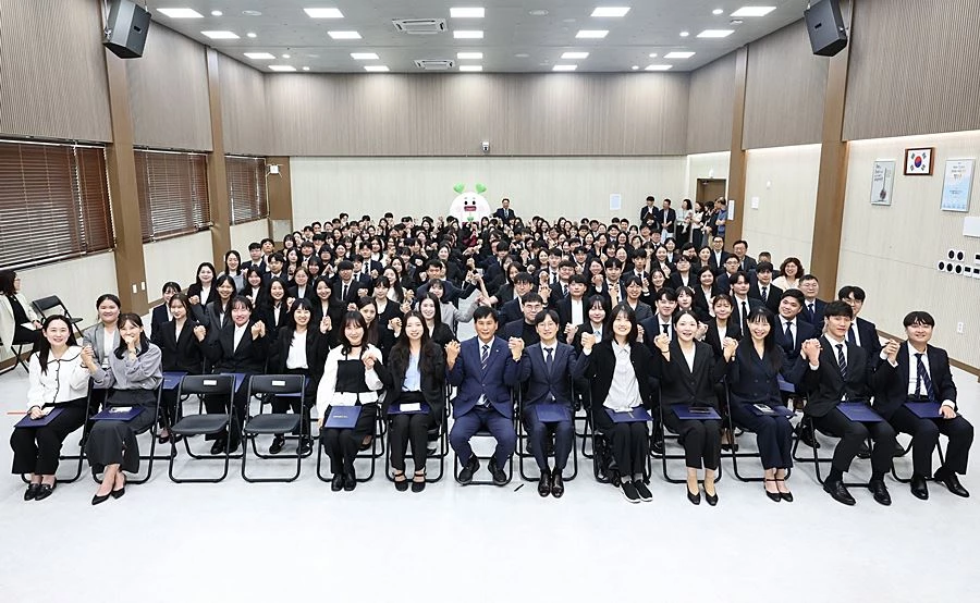 '검단구의 새 식구가 됐다' 신규 공무원 임용·직무교육으로 조직 적응 지원