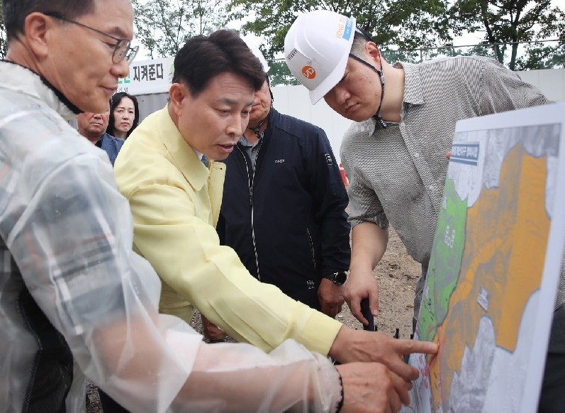 새벽마다 서구 곳곳 누빈 전문학 청장…100일간 67곳 발품