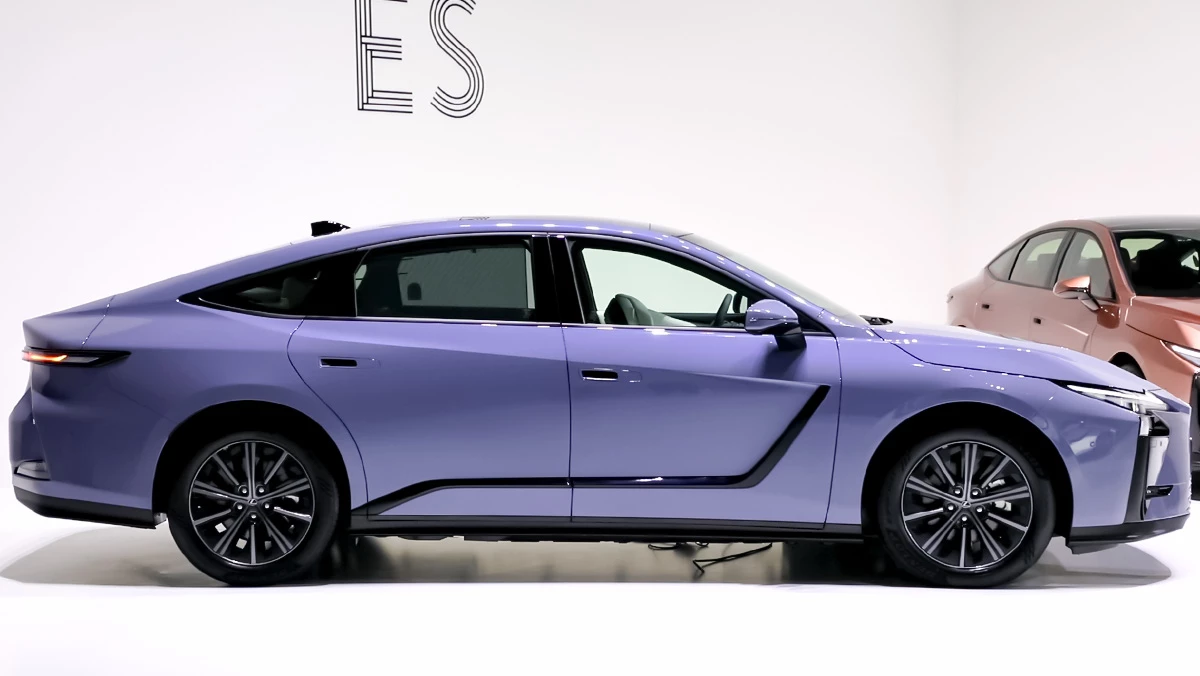 순수 전기차 모델인 ES 350e. / 권혁재 PD