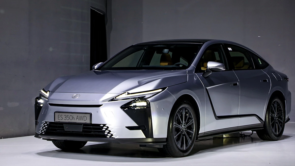 하이브리드 모델인 ES 350h AWD. / 권혁재 PD
