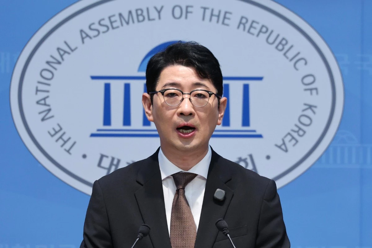 주진우 국민의힘 의원이 13일 서울 여의도 국회 소통관에서 이재명 대통령에 대한 '골프 특검법' 발의 기자회견을 하고 있다. / 뉴스1