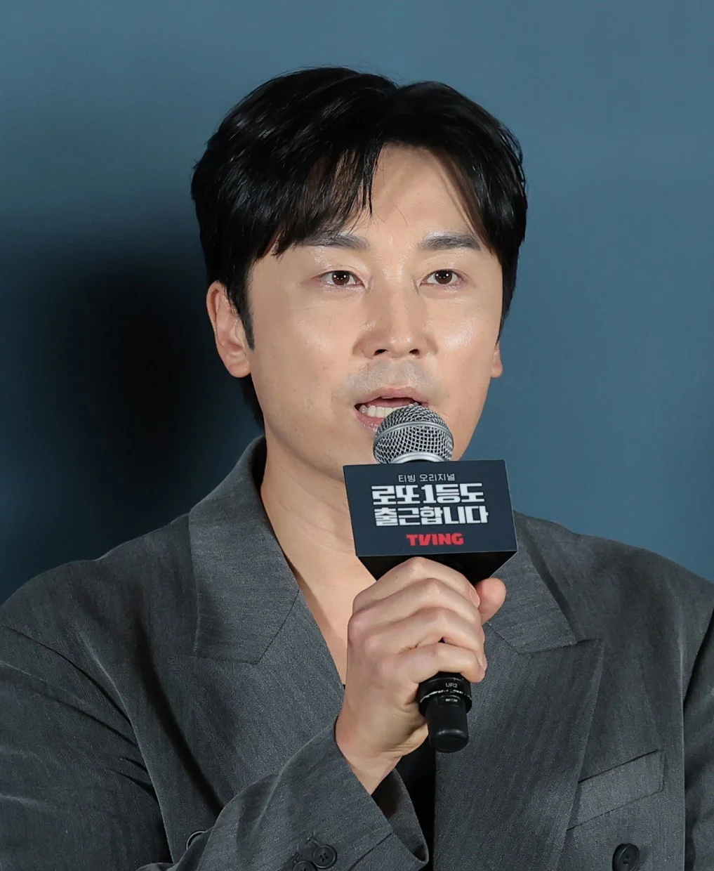 티빙 주말 구독 기여 4주 연속 1위 / ‘로또 1등도 출근합니다’의 종영을 앞둔 서현우 (사진=뉴스1)