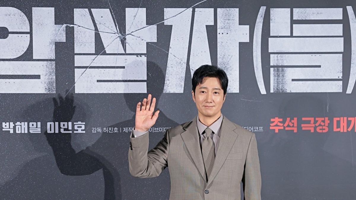 ‘암살자(들)’ 논란에 휩싸였던 배우 박해일, ‘차기작’ 뭔지 알려지자 다들 주목 