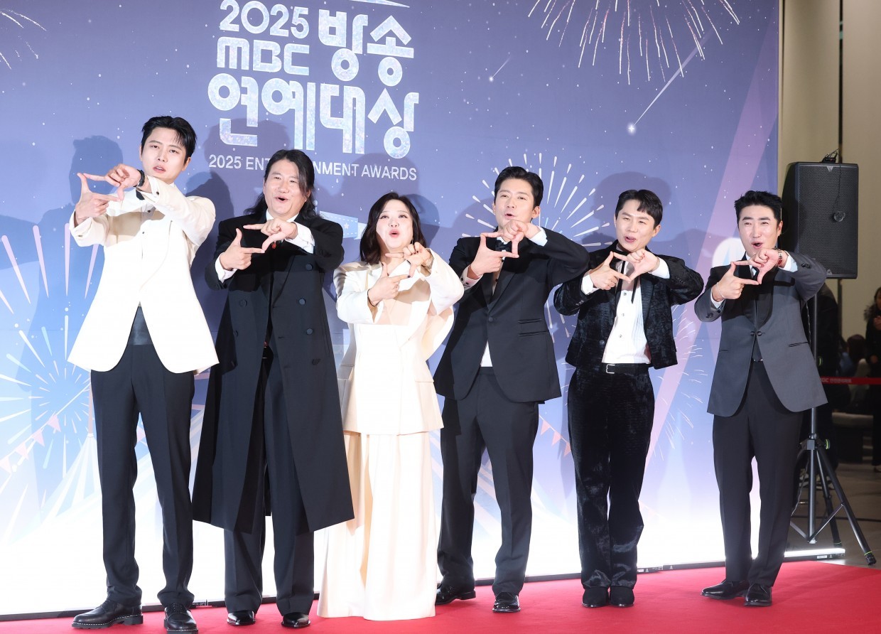 ‘구해줘! 홈즈’ 김대호·양세찬, 밀양서 잔디밭 구르고 꿀에 취했다…철갑상어 집까지