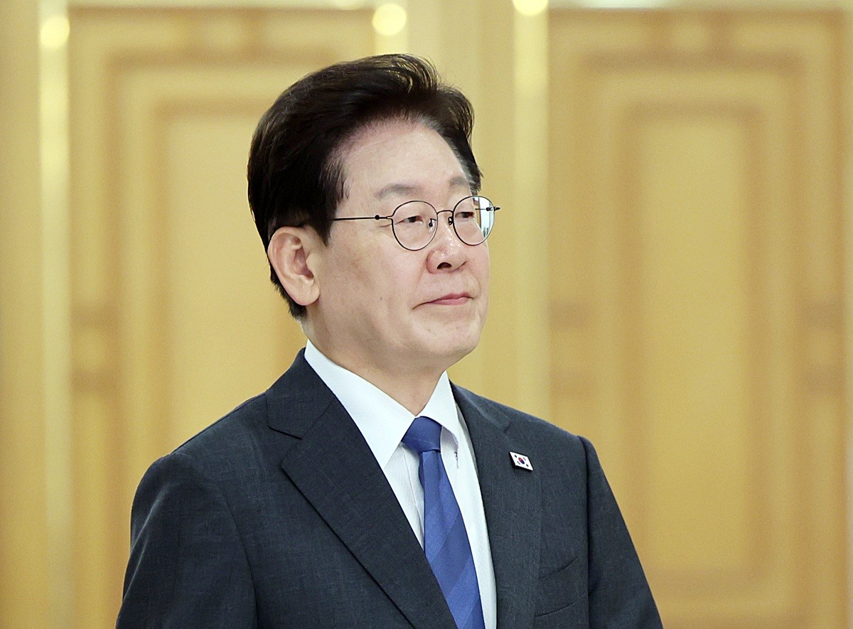 “대통령도 잠을 정상적으로 주무시고 그래야지, 요즘 보면 이상하다”…이 대통령 '심야 SNS'에 나온 비판 