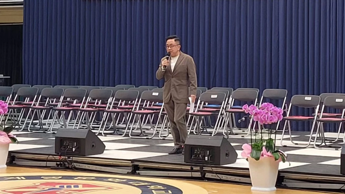 58세 노충각 탈출, 깜짝 결혼 소식 전한 코미디언 김형진. / 김형진 인스타그램