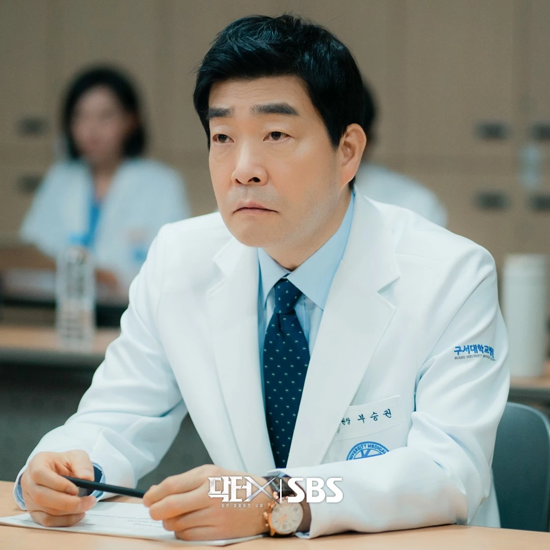'닥터X: 하얀 마피아의 시대' 스틸컷. / SBS
