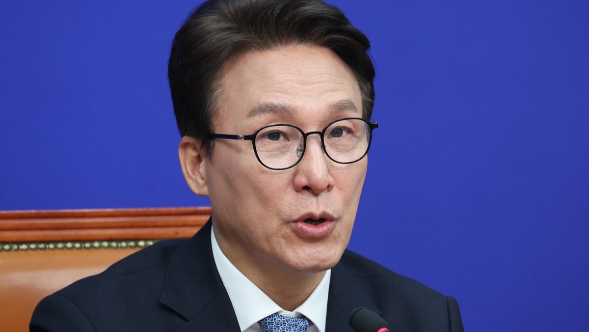 “신천지 건 강하게 나가셔도 된다” 댓글 눈길…김민석이 꺼낸 말 