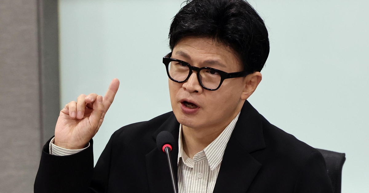 한동훈 “민주당 야비한 정치깡패들 쓸어버리겠다…국감 틈타 가족 공격”