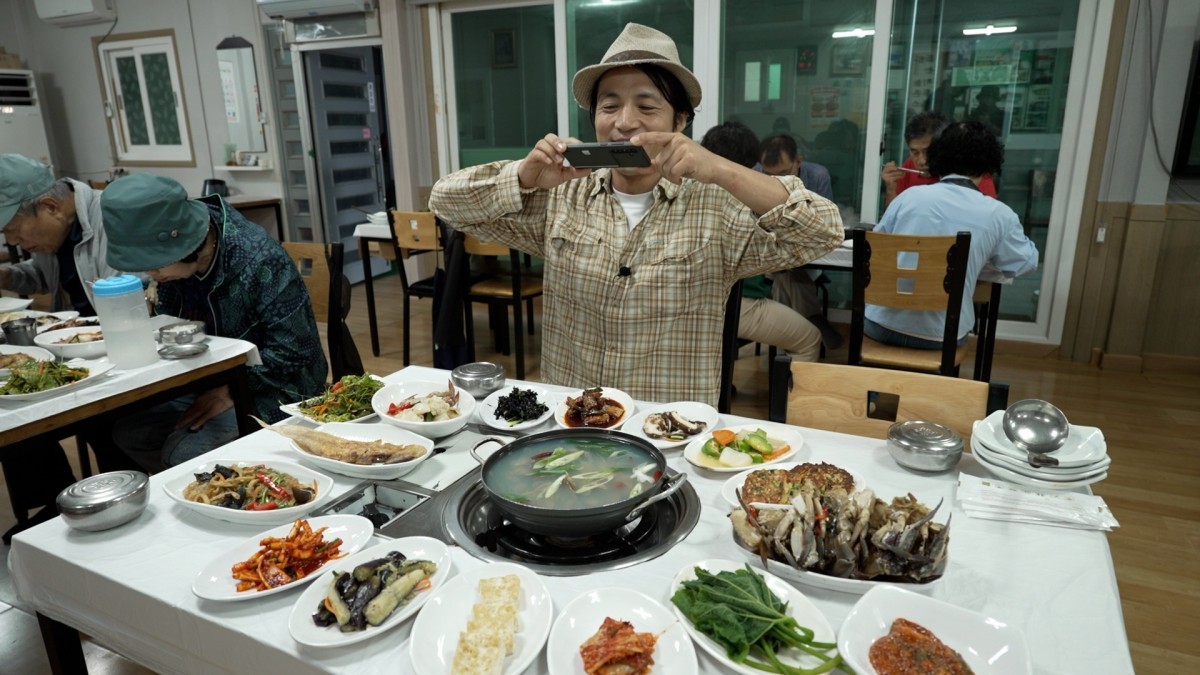 한국기행 878편 4부 '밥 먹으러 이 섬까지 왔습니다' 방송 자료. / EBS
