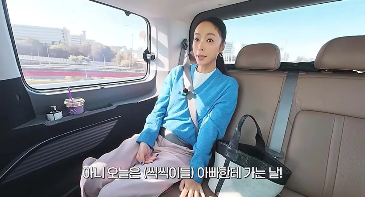 지난 14일 유튜브 채널 '황정음'에는 '이영&윤희 언니랑 대하 먹으러 간 날'이라는 제목의 영상이 공개됐다. / 유튜브 '황정음'