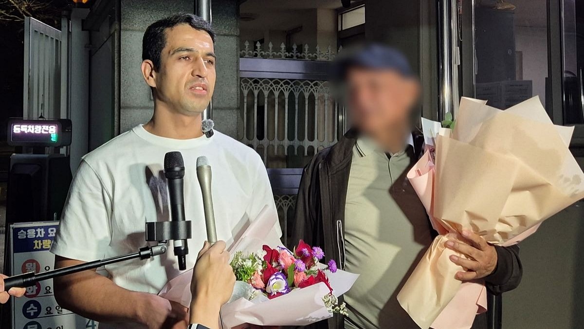 경찰 거짓말 드러나 17년 만에 재심… '택시기사 살해 혐의' 우즈벡 남성 석방