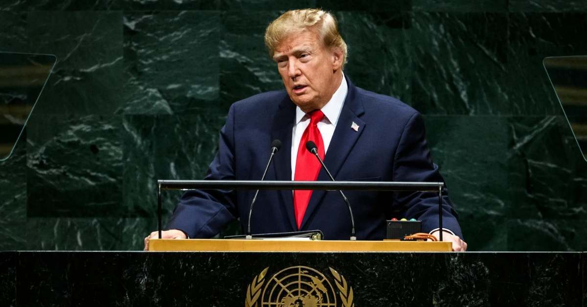 "미국, 이란에 '모든 폭탄의 어머니' 투하 계획"