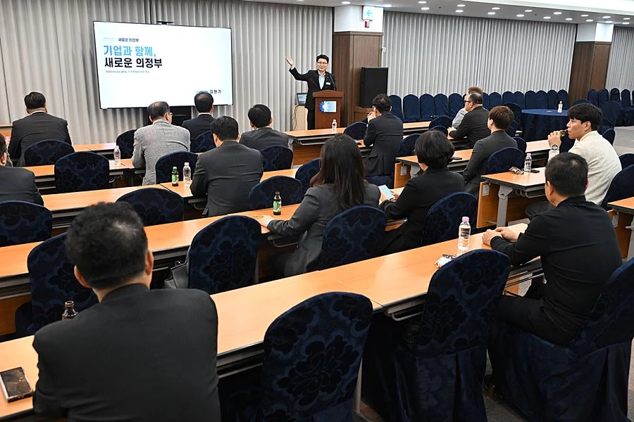 '기업 유치 넘어 성장 지원까지' 김원기 의정부시장, 기업인과 지역경제 미래 논의