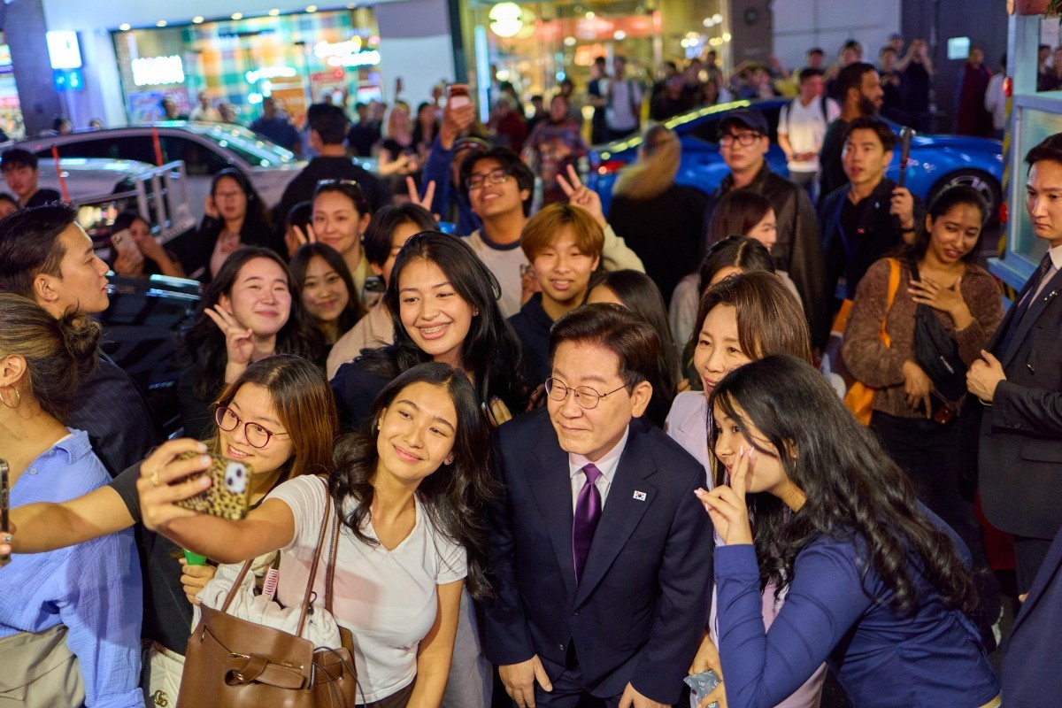 이 대통령에 대한 지지율, 남자와 여자가 이렇게나 다르다