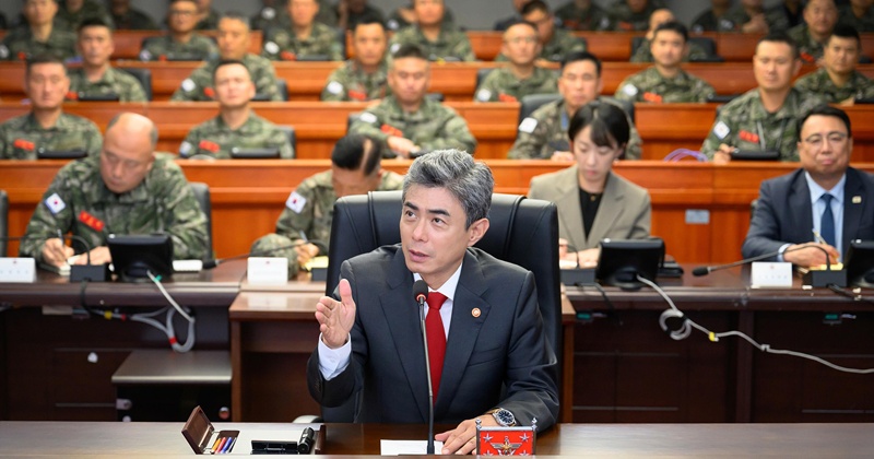 “매실나무 다 죽었는데...“ 강신철 국방부장관, 이번엔 '농지' 논란