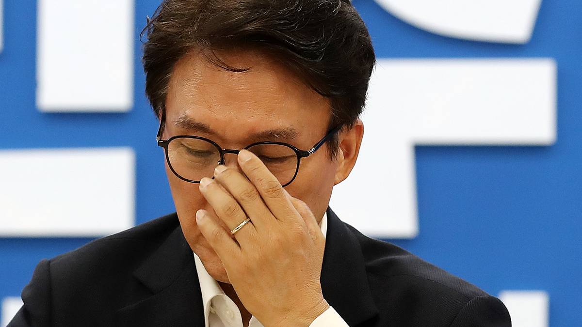 가수 흰(HYNN) 무대 끊기고 김민석 등장…논란 커지자 SNS에 남긴 글