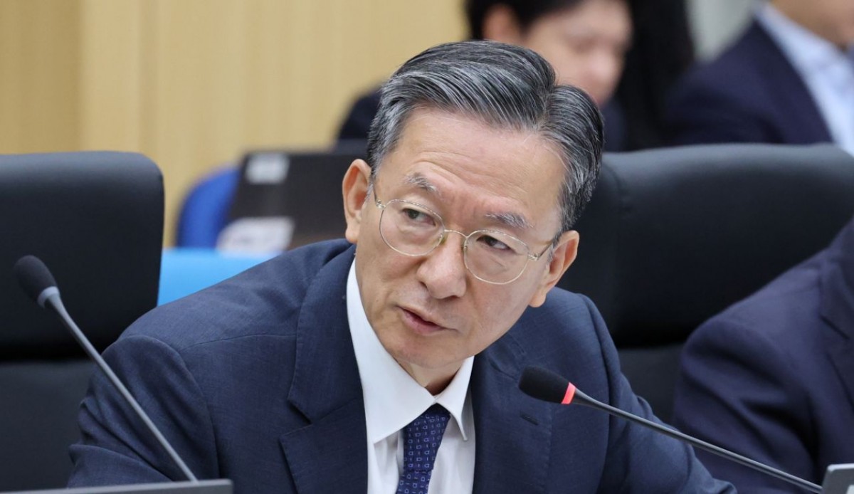 정성호 더불어민주당 의원이 지난 15일 오전 정부대전청사에서 국회 재정경제기획위원회의 국가데이터처, 관세청, 조달청에 대한 국정감사에서 질의하고 하고 있다. / 뉴스1