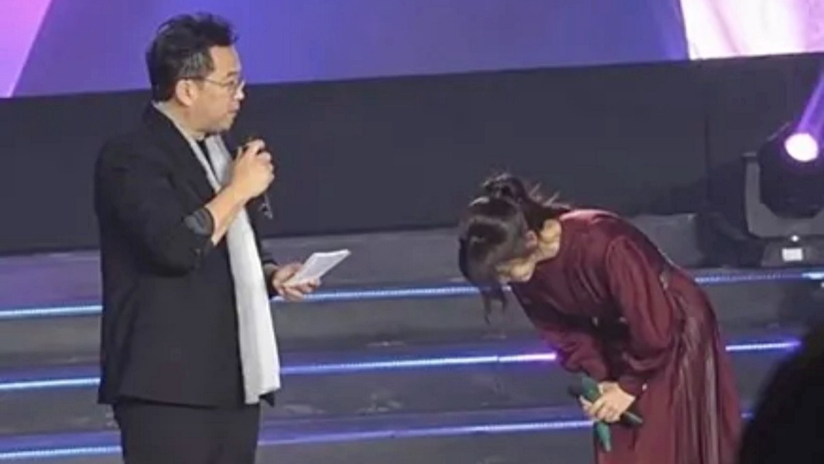 '후배 여배우에게 막말' 논란 터진 공형진, 결국 고개 숙였다 (전문)