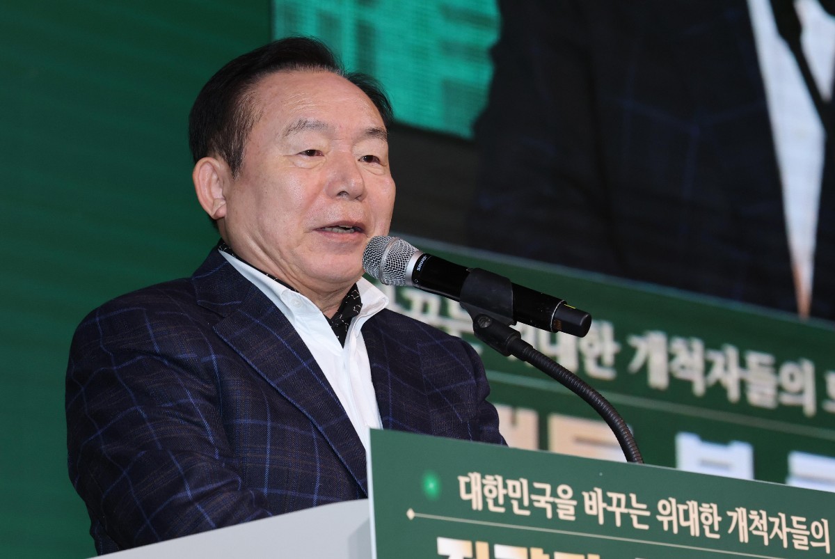 이인제가 파리 극한시위 소식 전하면서 ‘이재명 정부’를 겨냥한 이유