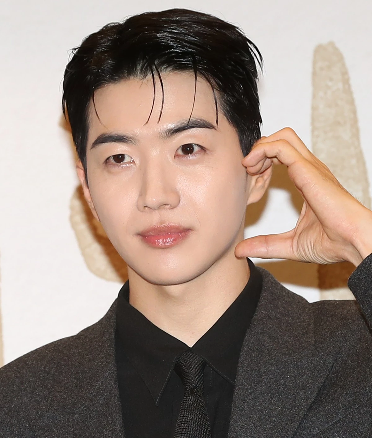 배우 강훈이 2024년 서울 마포구 상암동 스탠포드호텔에서 열린 지니TV 오리지널 '나의 해리에게' 제작발표회에 참석해 포즈를 취하고 있다. / 뉴스1