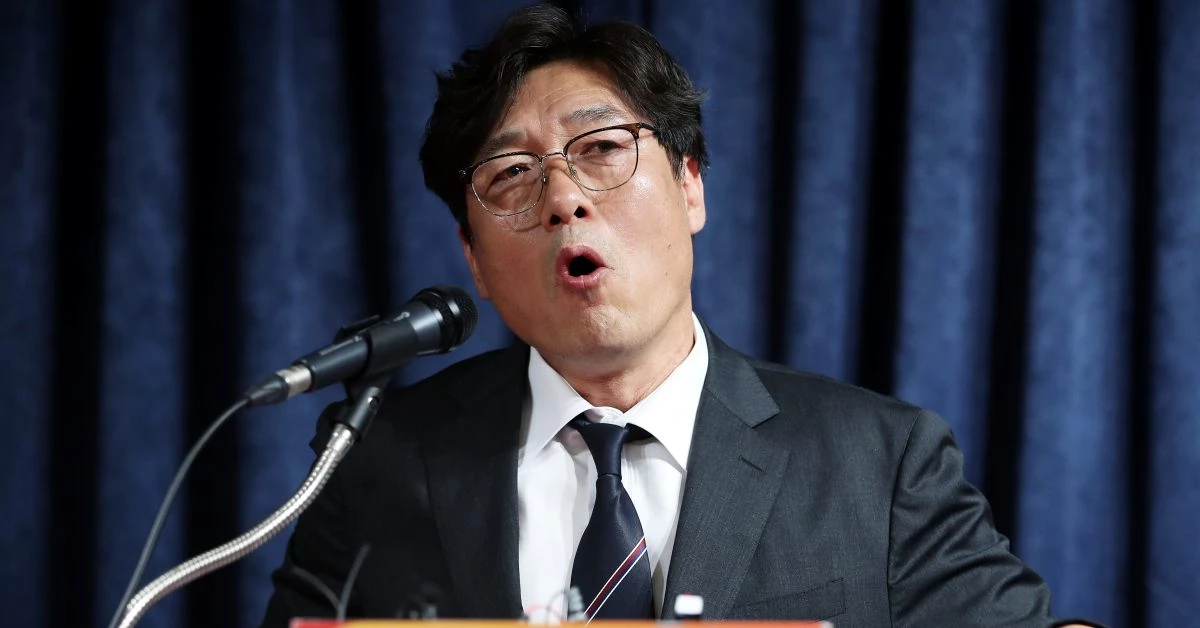 이임생 대한축구협회(KFA) 기술본부 총괄이사가 2024년 7월 8일 오전 서울 종로구 신문로 축구회관에서 축구 국가대표팀 감독 선임과 관련한 브리핑을 하고 있다. / 뉴스1