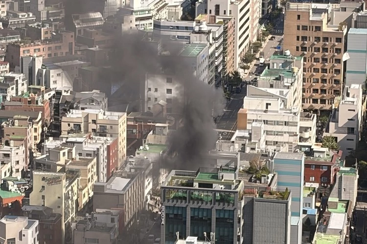 화재가 발생한 서울 강남구 역삼동 일대 / 연합뉴스