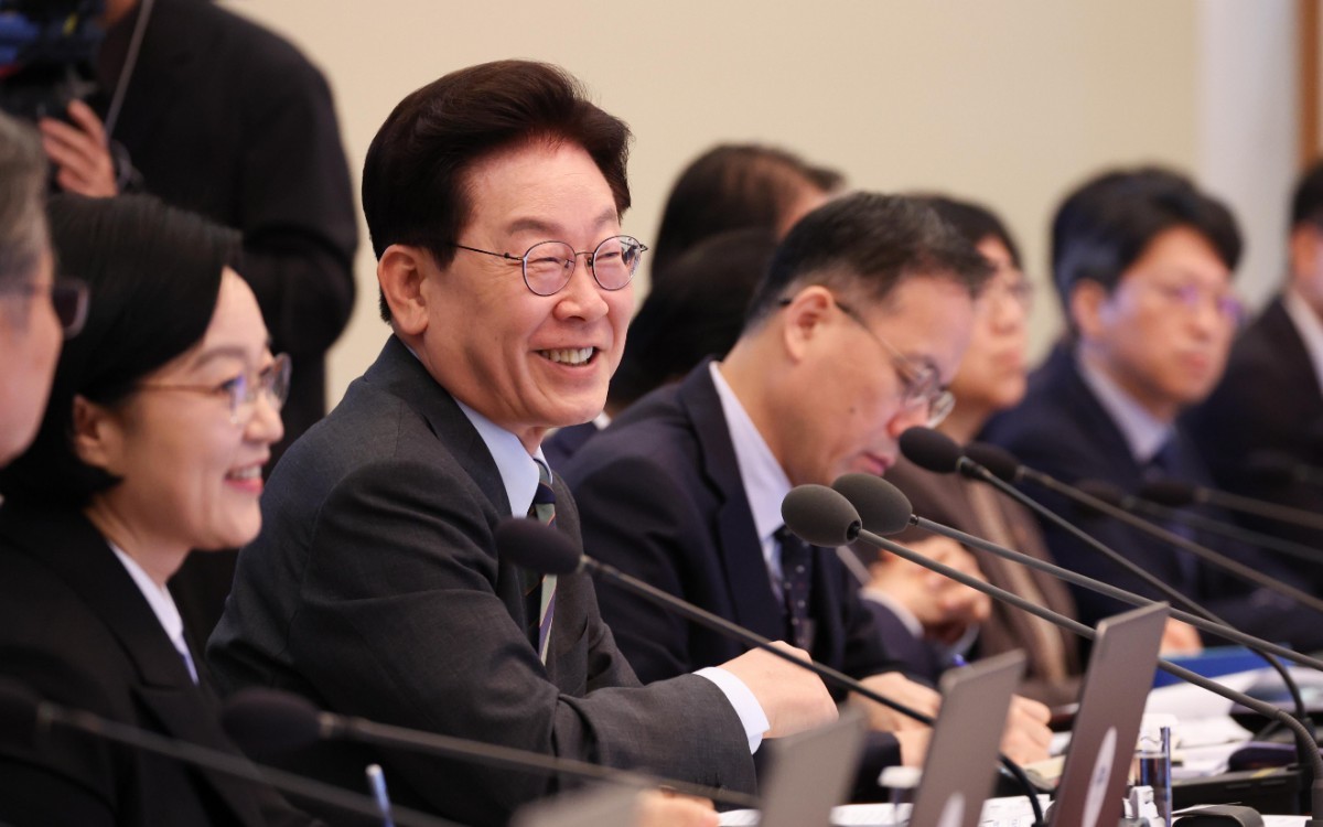 국민의힘 “이 대통령, 지금이 웃을 때인가”