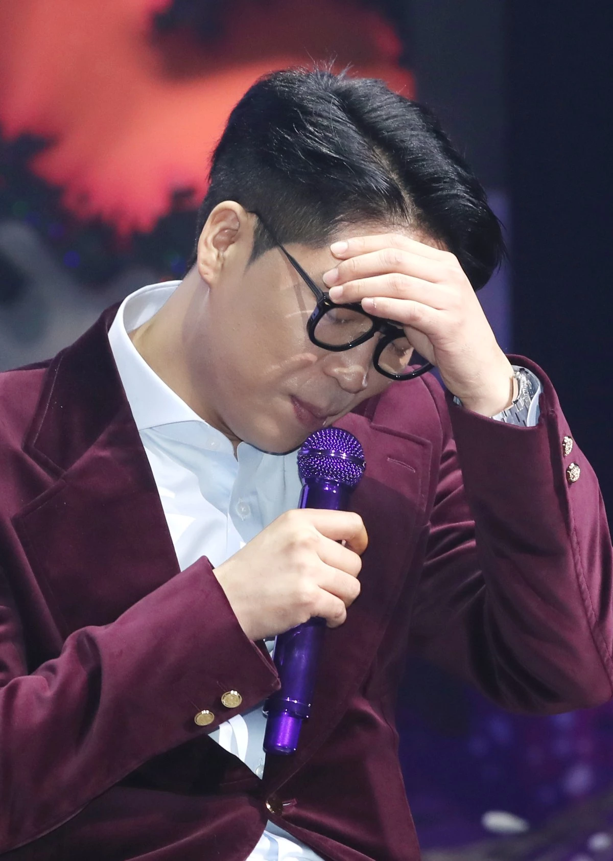 래퍼 MC몽이 2019년 서울 광진구 YES24 라이브홀에서 열린 음감회에 참석해 취재진 질문에 답하고 있다. / 뉴스1