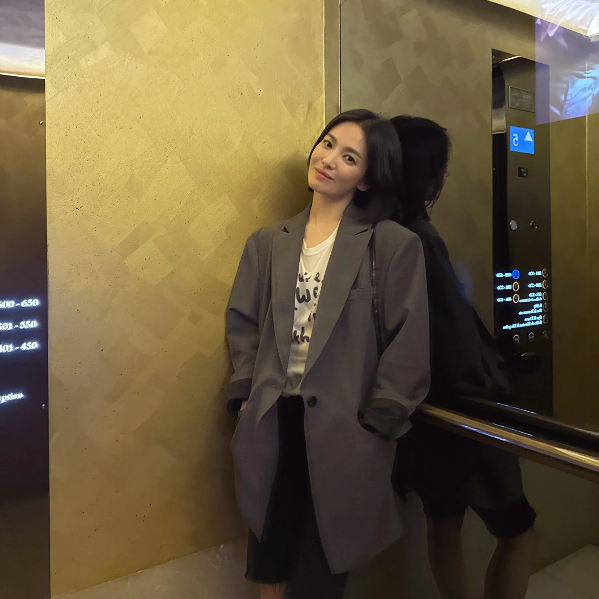 송혜교가 지난 9월 SNS를 통해 공개한 사진. / 송혜교 인스타그램