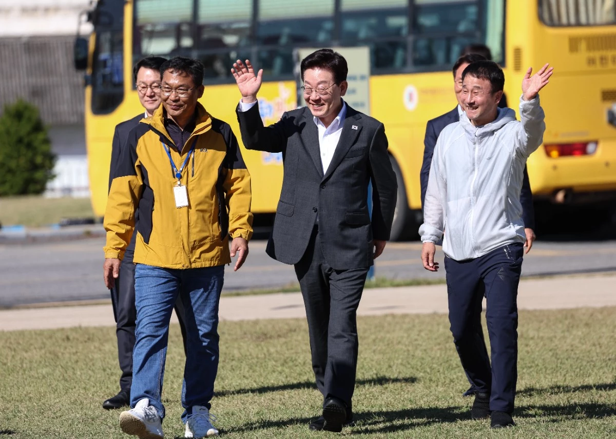 초등학교 운동회 찾은 이재명 대통령 / 뉴스1