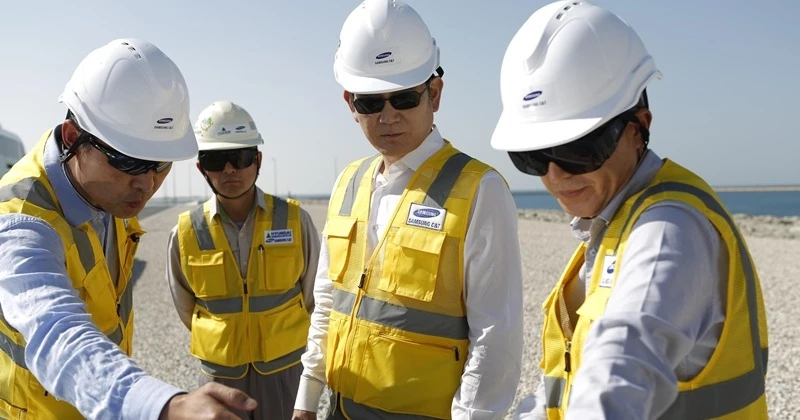 이재용 회장, UAE 가스화력발전소 건설 현장 점검 / 뉴스1