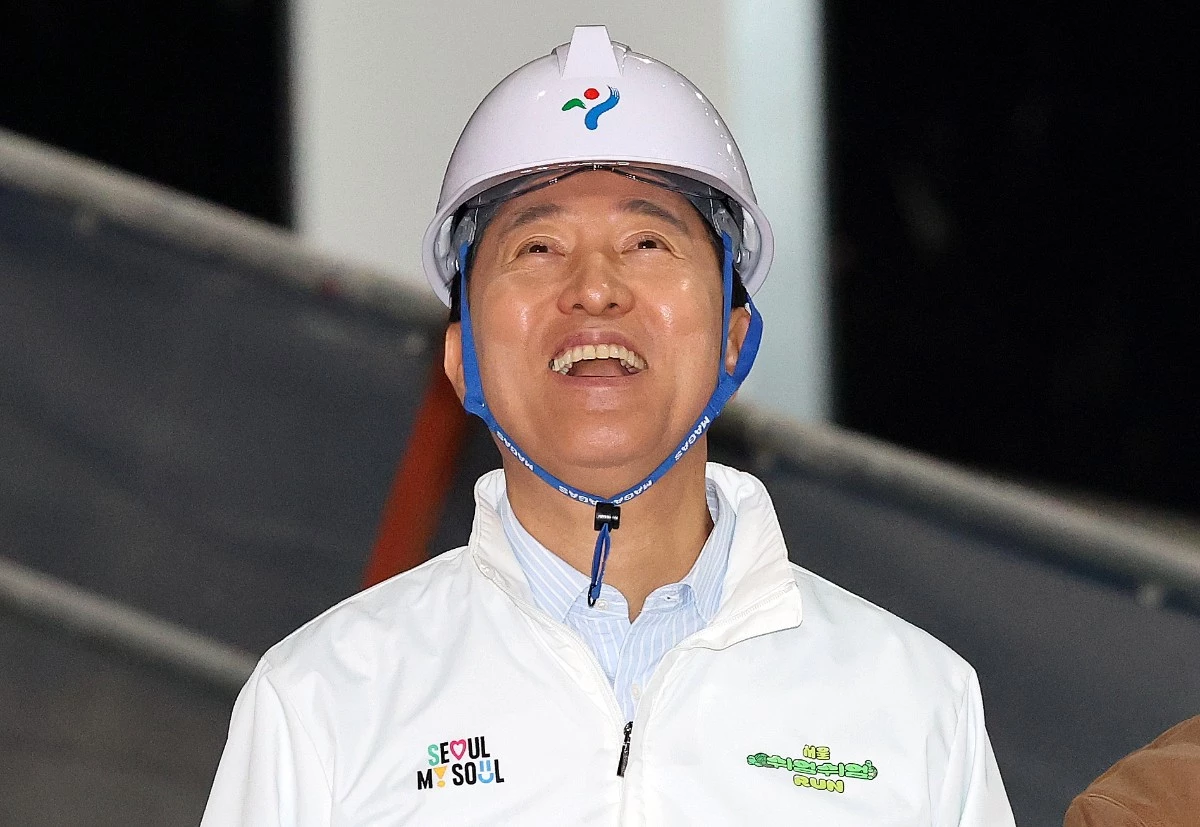 미소 짓는 오세훈 시장 / 뉴스1