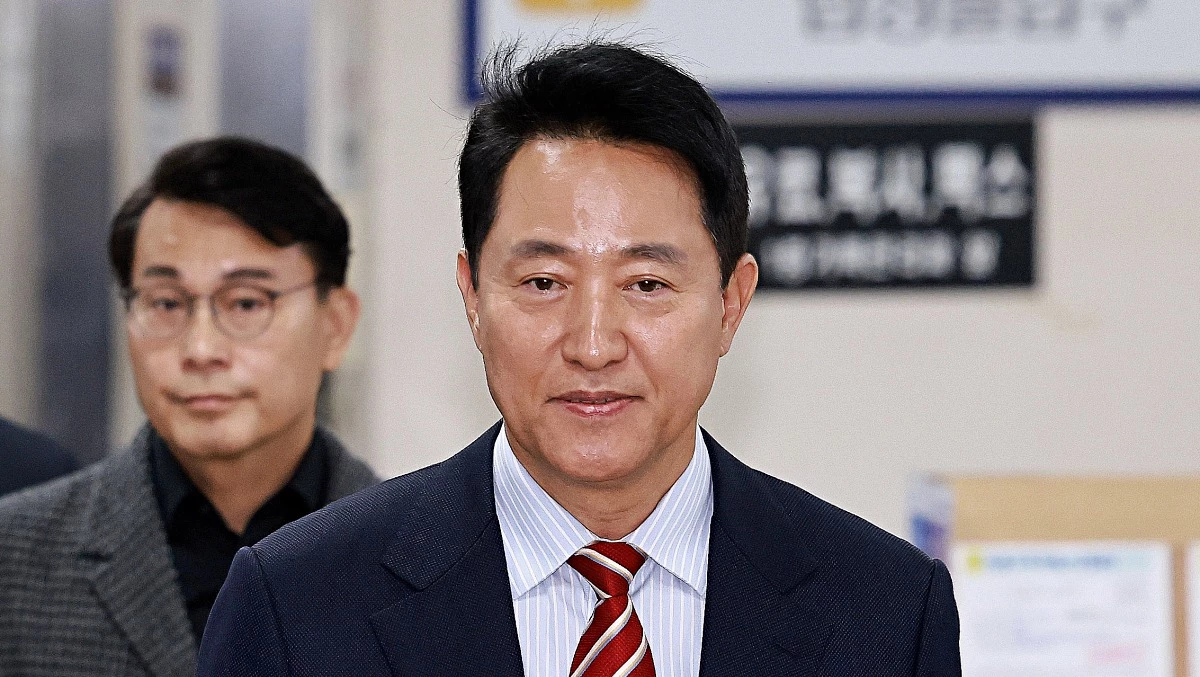 오세훈 서울시장이 23일 서울 서초구 서울고법에서 열린 '명태균 여론조사 대납 의혹 사건' 항소심 선고 공판에 출석하고 있는 모습 / 뉴스1