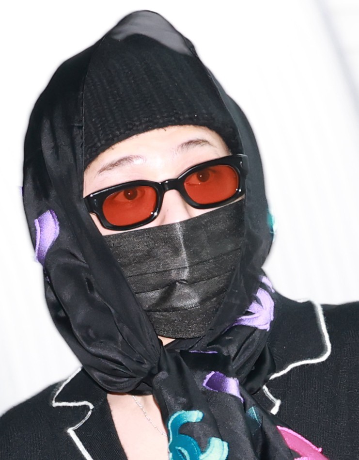 남다른 공항 패션으로 주목받는 지드래곤 / 뉴스1