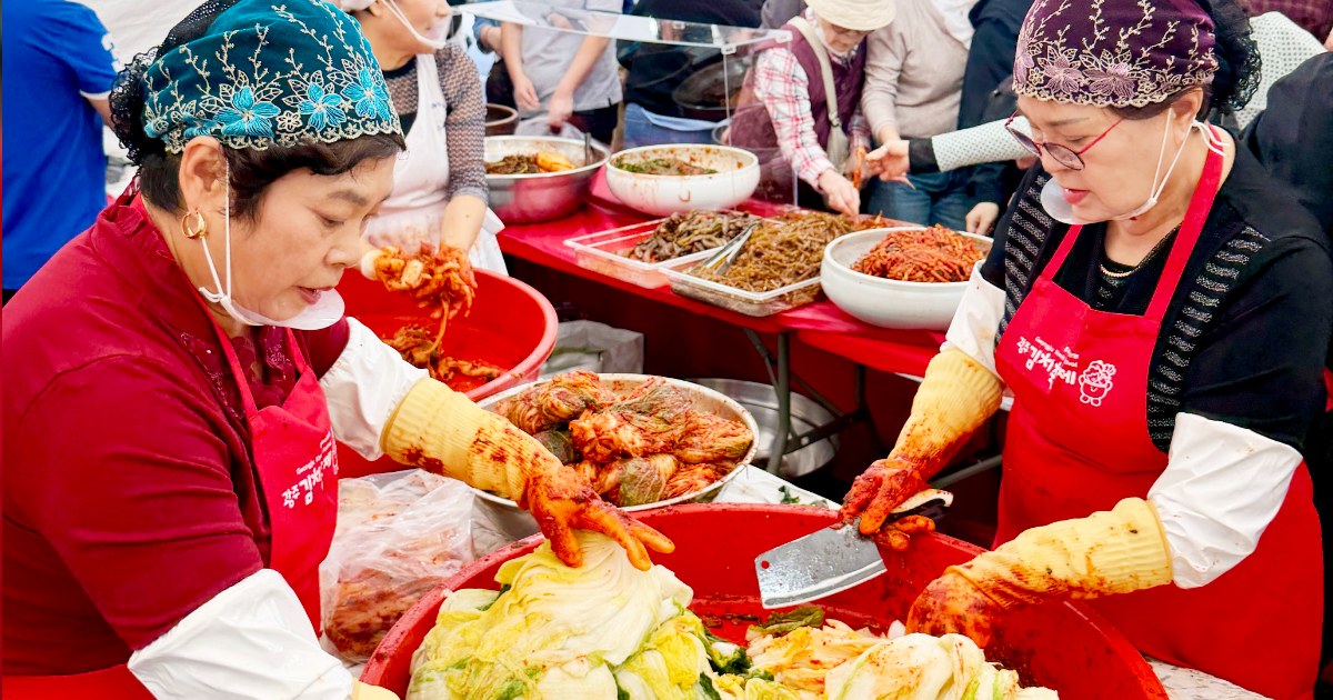 김치로 한판 벌였다…광주김치축제 사흘간의 맛 축제 개막