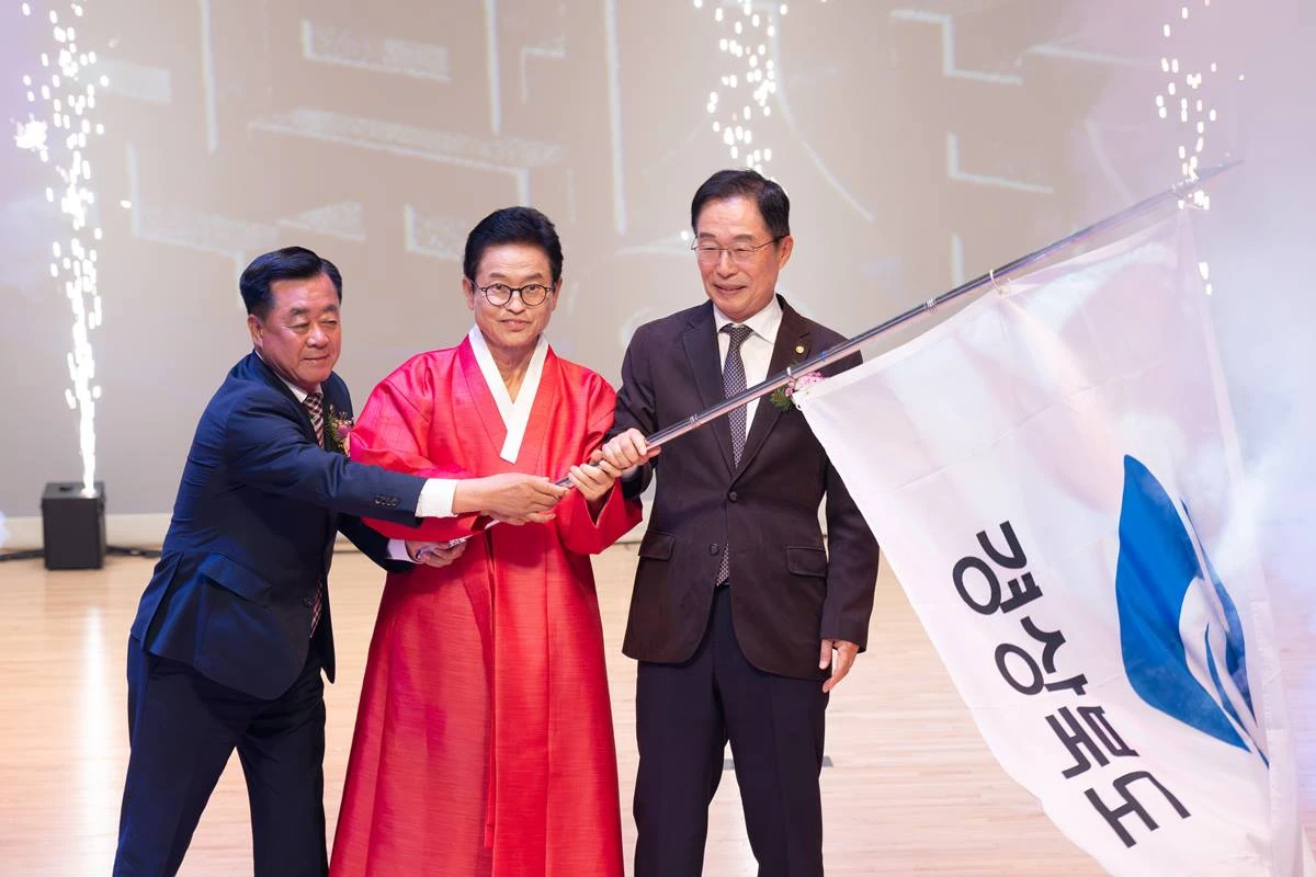 (왼쪽부터)김희수 경북도의회 의장, 이철우 경북도지사, 임종식 경북도교육감