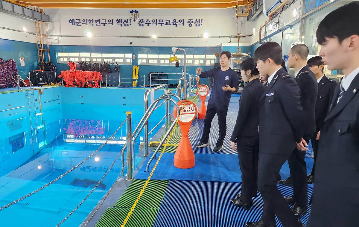 [대학소식]영진전문대 국방군사계열, 해군 함정 승조체험 나서