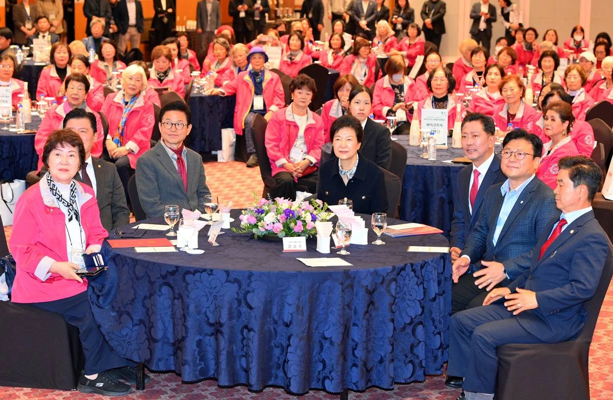 지난 25일 구미 호텔금오산 그랜드홀에서 열린 ‘파독간호사 구미 방문 환영 만찬’/경북도