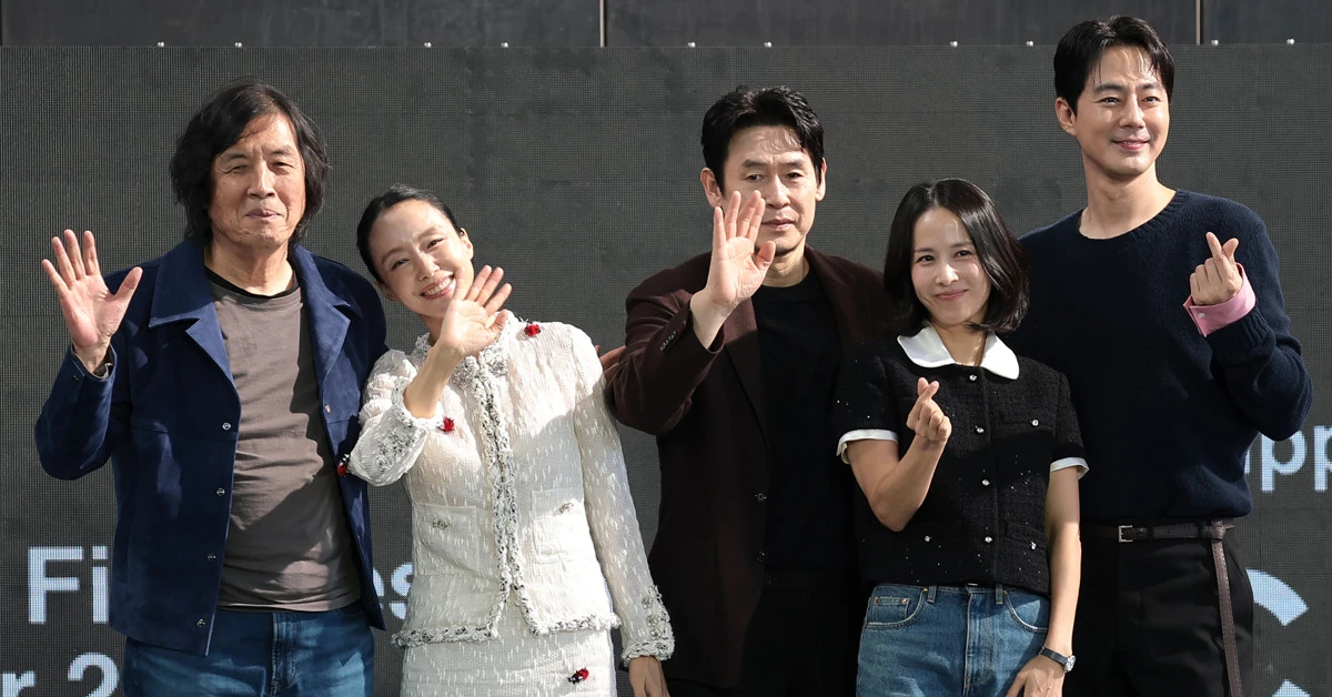 이창동 감독과 가능한 사랑 주연배우 / 뉴스1